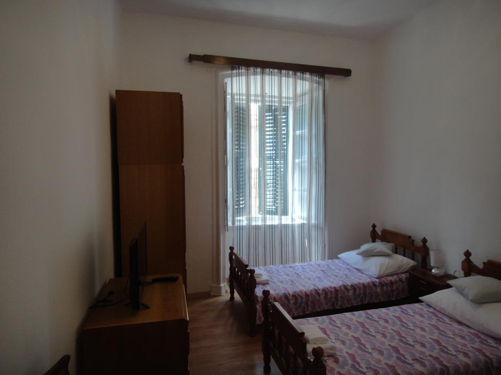 Apartment Antonio ดูบรอฟนิก ภายนอก รูปภาพ